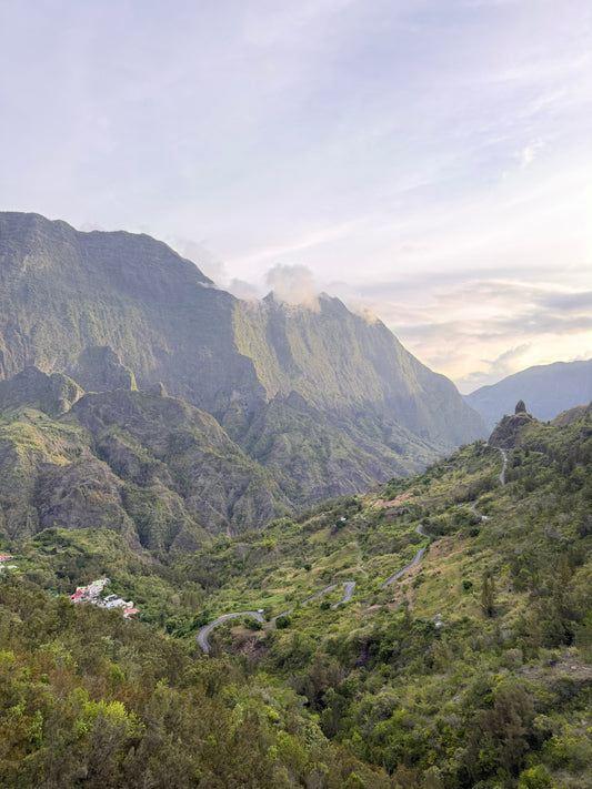 Cilaos : là où la montagne enlace et protège