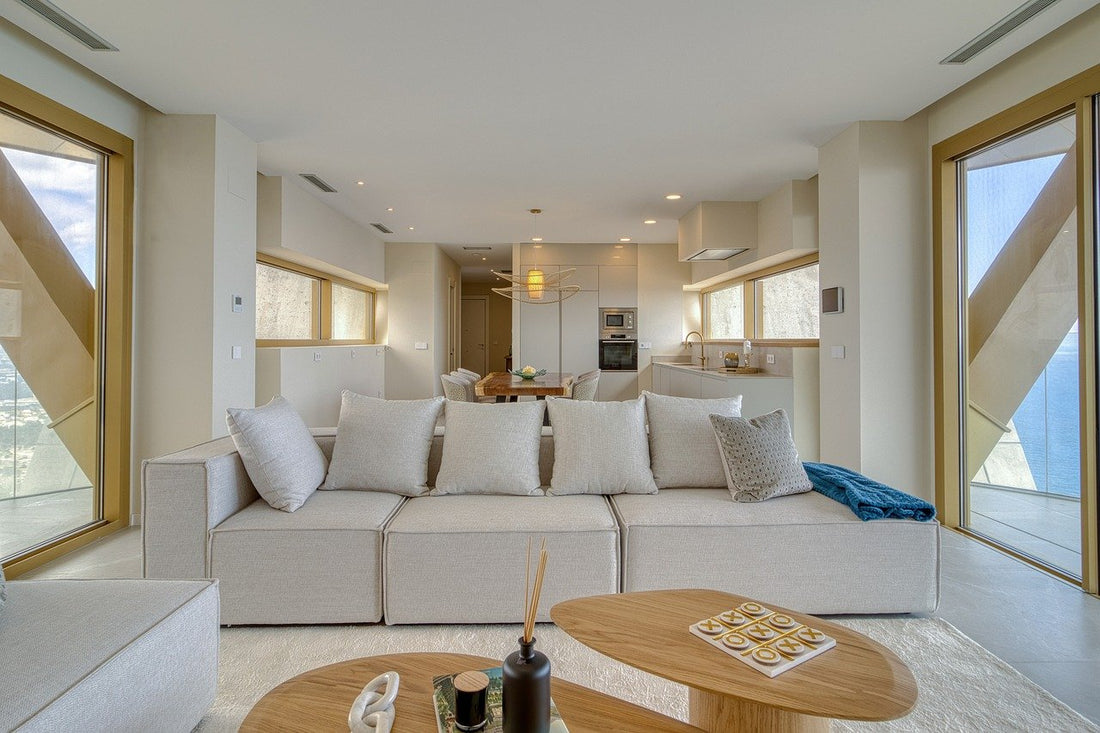 Quelle affiche choisir pour rendre un salon lumineux ?